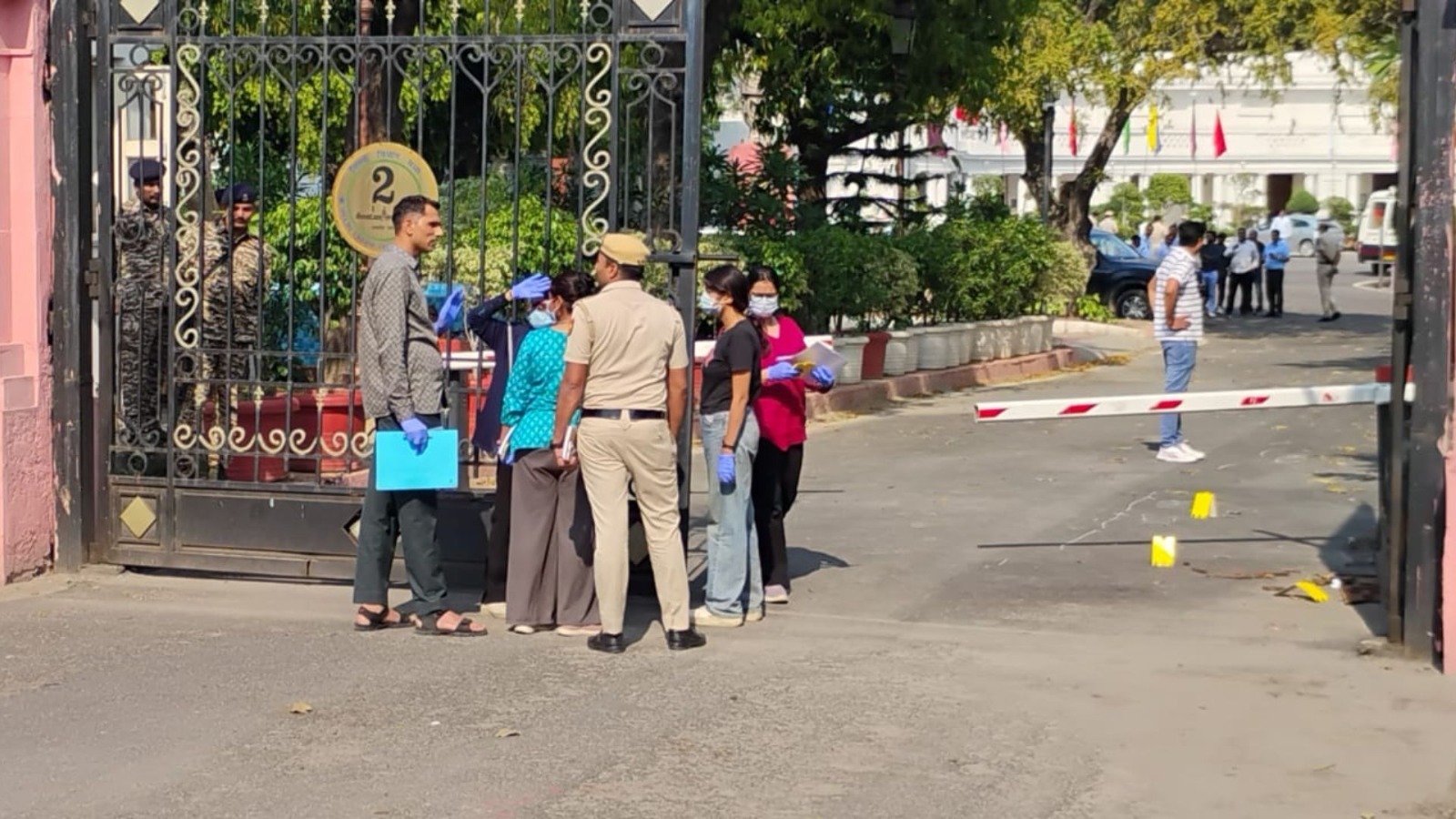 दिल्ली विधानसभा सुरक्षा मामला: पुलिस ने बरामद की कार, ड्राइवर समेत तीन गिरफ्तार